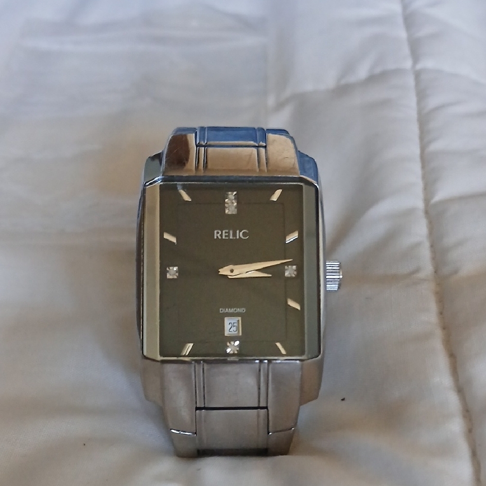 Relic Silver Watch with Dark Gray Dial